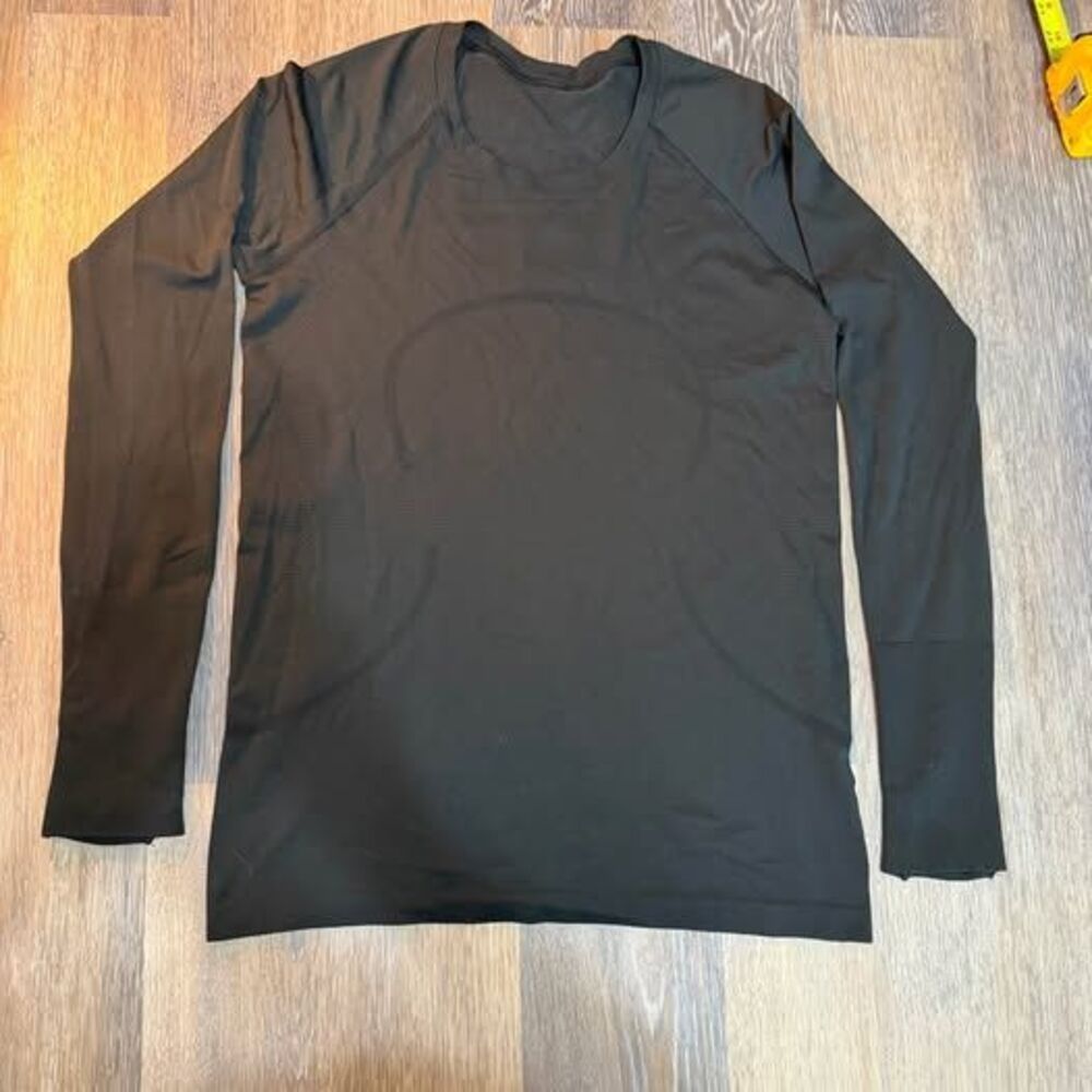 Lululemon Relaxed Swiftly Tech Long-Sleeve Shirt Black Size 10